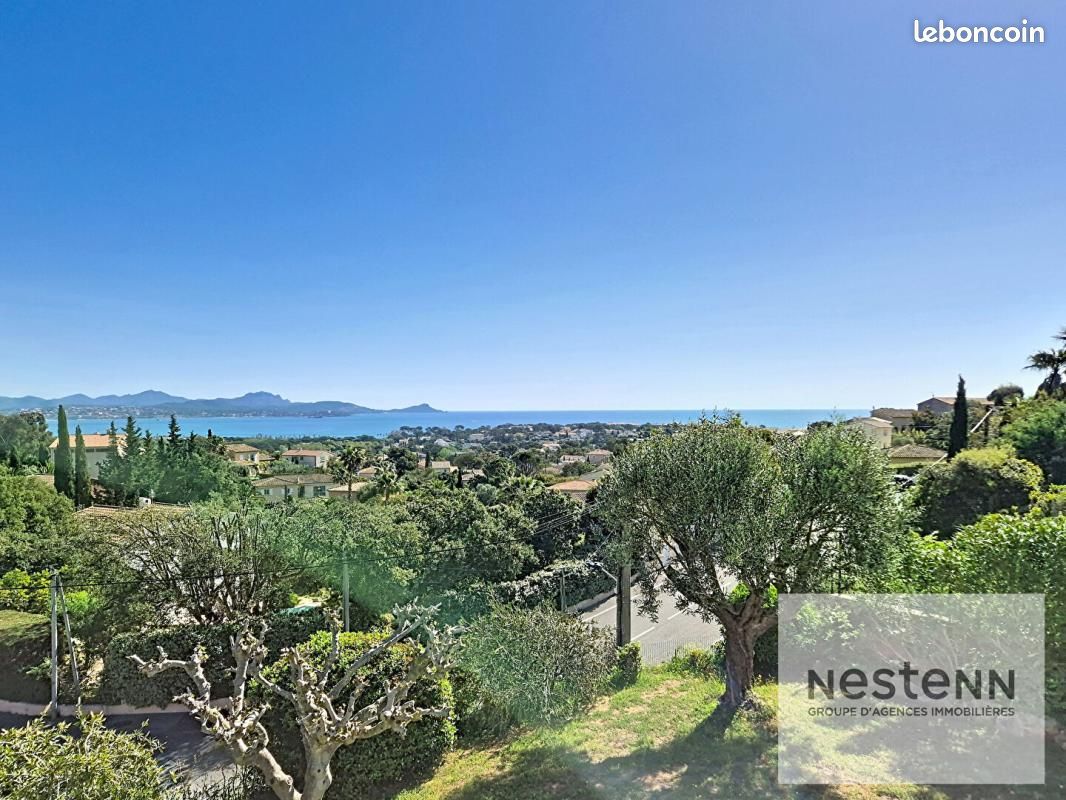 Maison 8 pièces 250 m² · à Fréjus · 250 m² · 1 490 000 €