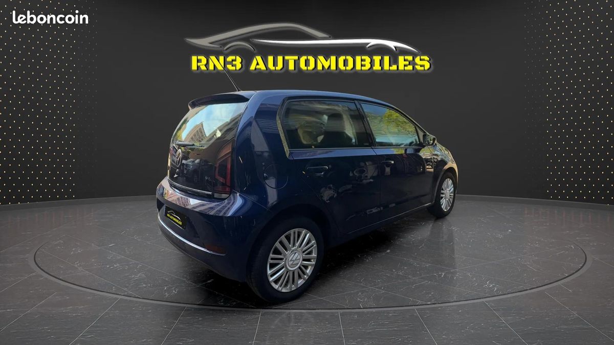 Volkswagen UP 1.0 65CH BLUEMOTION TECHNOLOGY LOUNGE 5P (image 3)