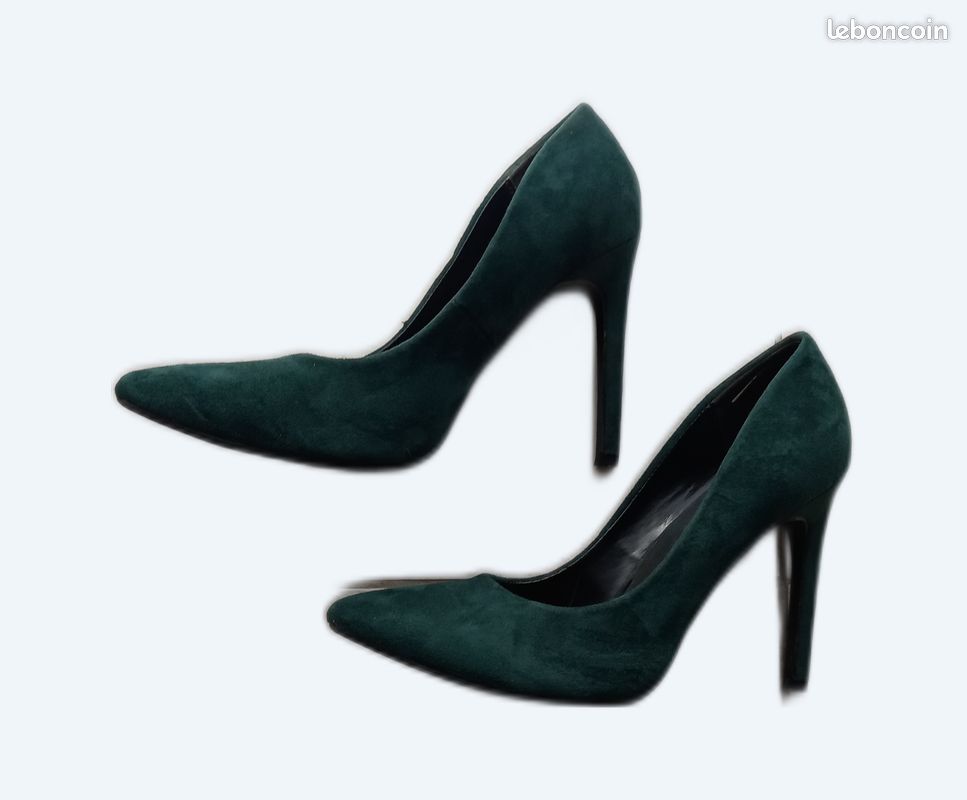 Chaussures vertes suedines talons aiguilles Morgan taille 39 (image 1)