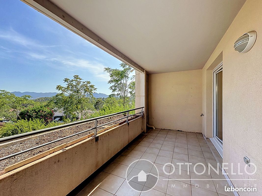 Appartement 3 pièces 73 m² · à Roquebrune-sur-Argens · 73 m² · 260 000 €
