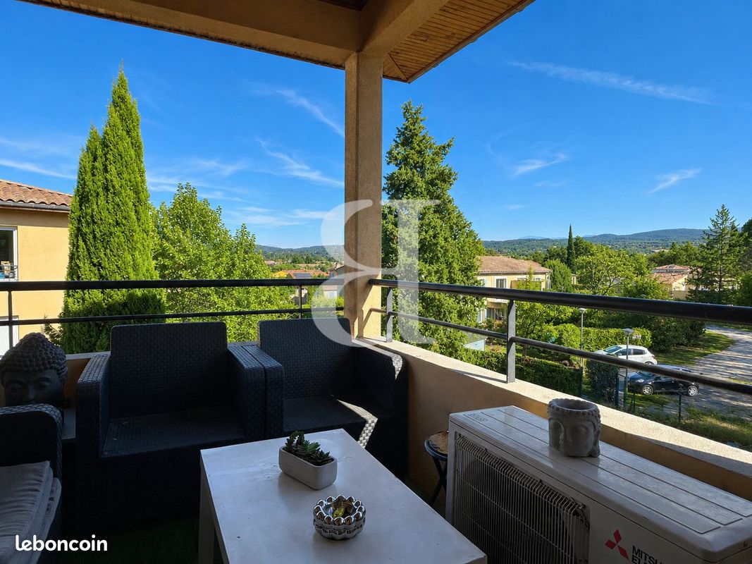 Appartement 3 pièces 63 m² · à L'Isle-sur-la-Sorgue · 63 m² · 245 000 €