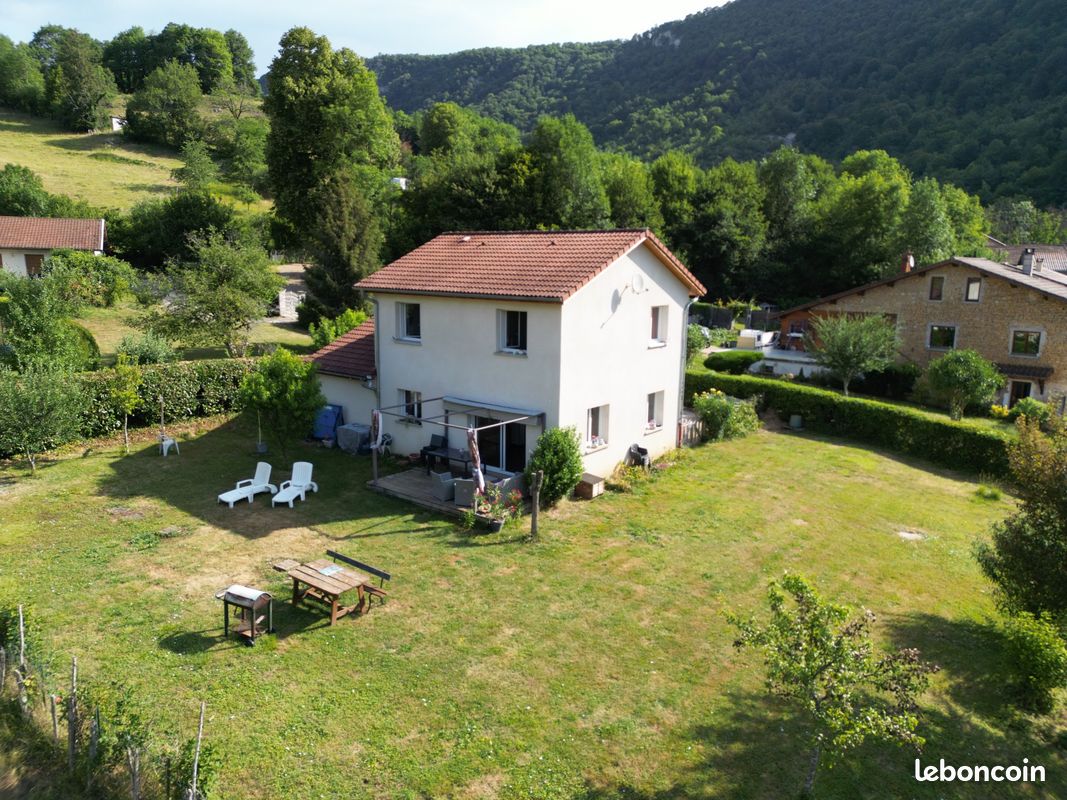 Maison 5 pièces 89 m² · à Saint-Rambert-en-Bugey · 89 m² · 249 900 €