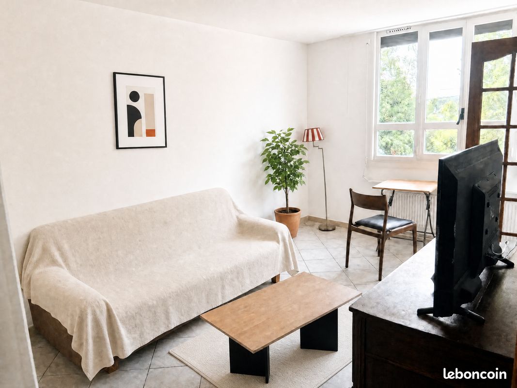 Appartement 3 pièces 60 m² · à Champagne-au-Mont-d'Or · 60 m² · 1 062 €/mois