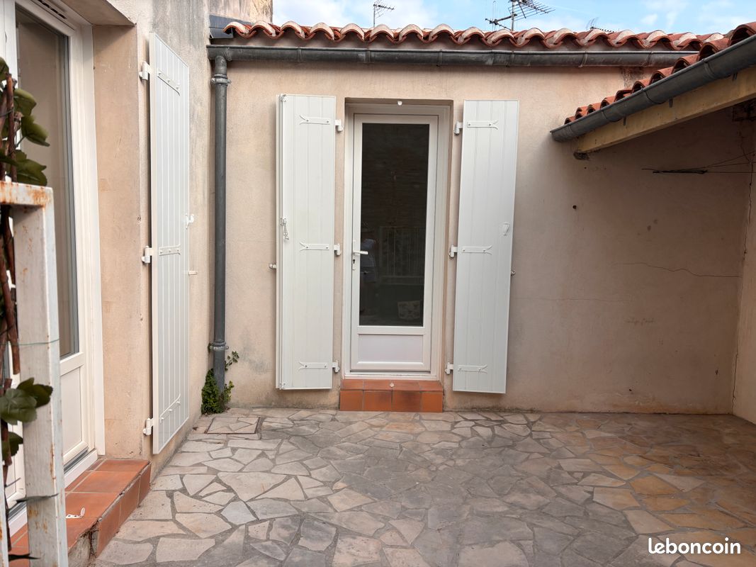 Appartement 3 pièces 40 m² · à Saintes · 40 m² · 590 €