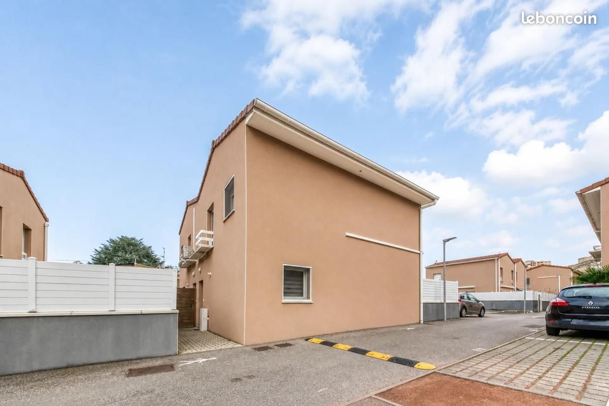 Maison 4 pièces 75 m² · à Vénissieux · 75 m² · 215 000 €