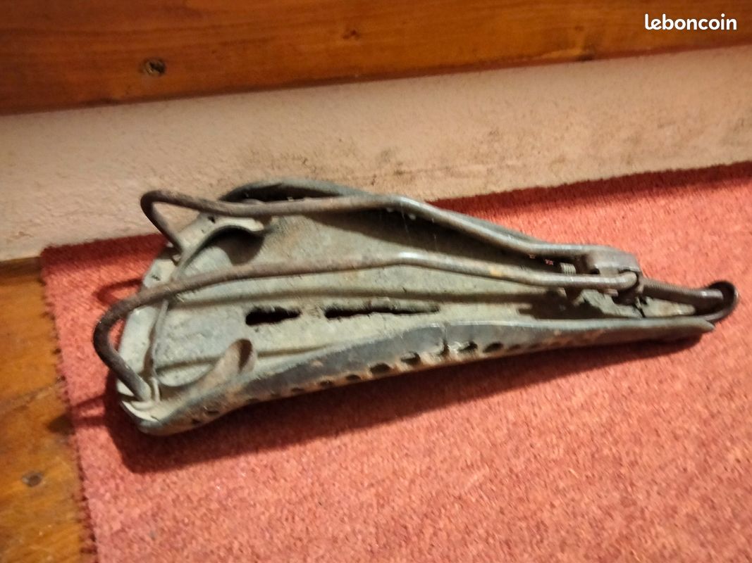 Selle de vélo ancienne (image 2)
