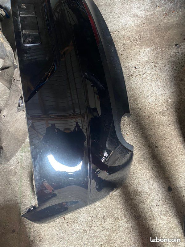 Pare choc arrière audi TT 3,2 v6 (image 2)