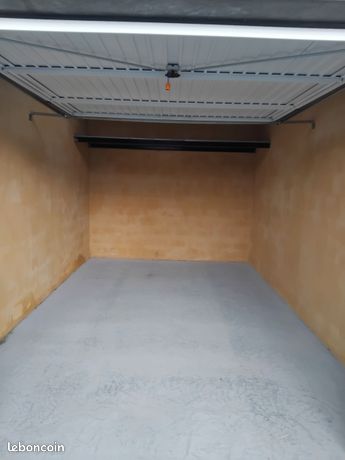 Garage/box