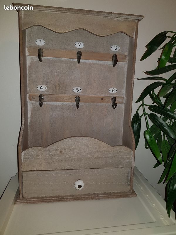 Boîte à clefs et à lettres bois gris Maison du Monde (image 1)