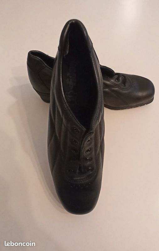 Bopy Chaussure Noire Femme Talon CompensÃ© Tennis Derbies à Talons