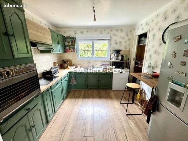 Maison 9 pièces 140 m²