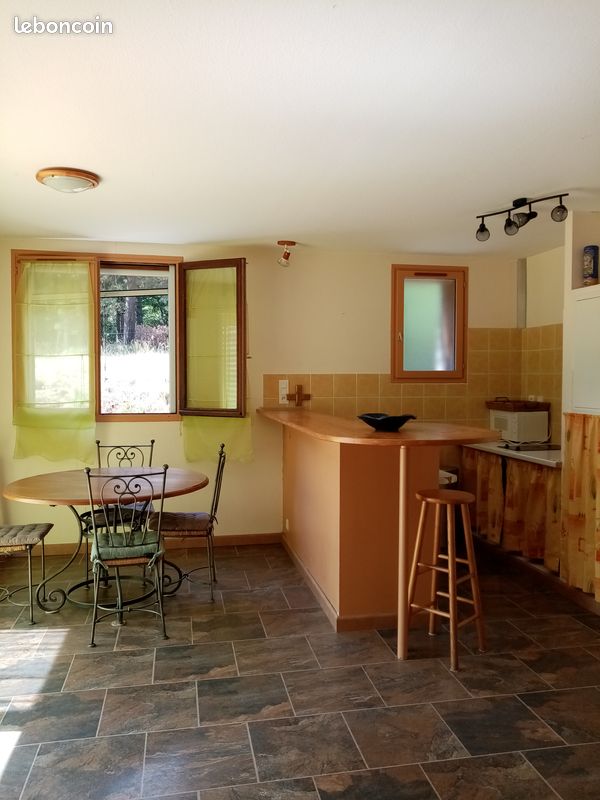 Appartement 3 pièces 80 m² · à Saint-Léons · 80 m² · 640 €/mois