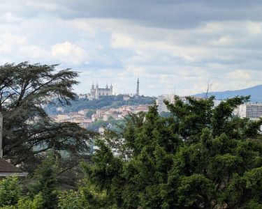Maison 890 000 € - 251 m²
