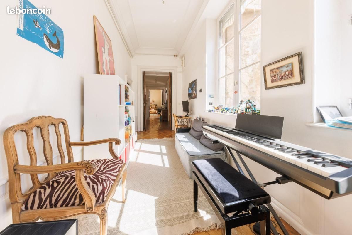 Appartement 6 pièces 165 m² · à Riom · 165 m² · 277 000 €
