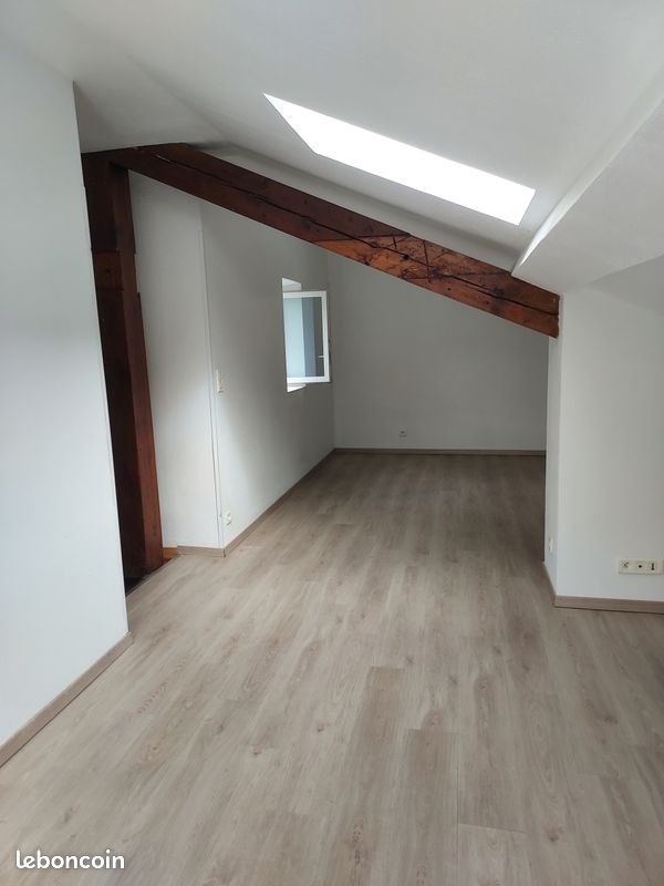 Appartement 4 pièces 85 m² · à Saint-Claude · 85 m² · 750 €/mois