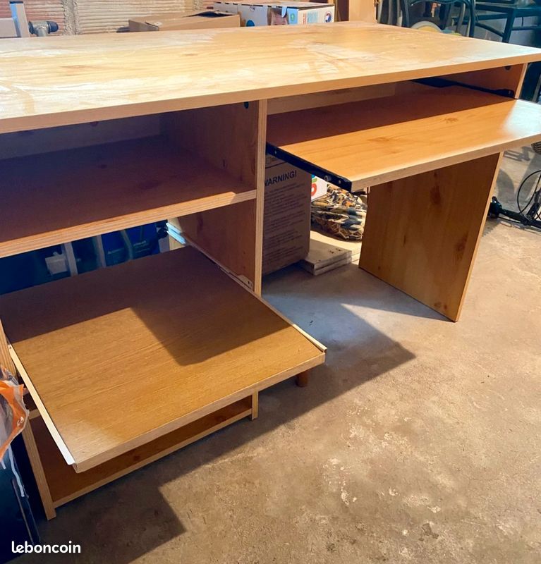 Bureau (image 2)