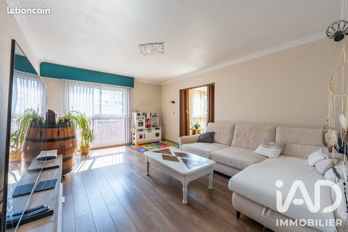 Appartement 4 pièces 84 m² · à Chevilly-Larue · 84 m² · 260 000 €