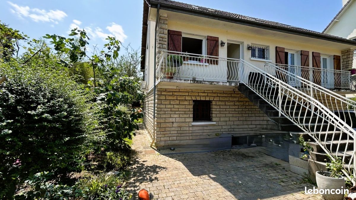 Maison 8 pièces 182 m² · à Saint-Leu-la-Forêt · 182 m² · 540 000 €