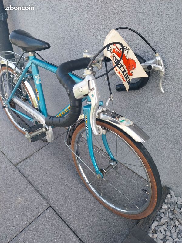 Vélo de course PEUGEOT - Fondation AJD