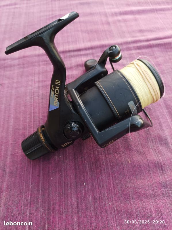 Moulinet De Pêche Shimano Aero Match XT-7 - Made In Japan - Taille 3000 - Avec Bobine Supplémentaire - Occasion Rare