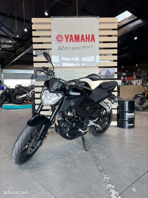 Yamaha MT-125 ABS (image 1)