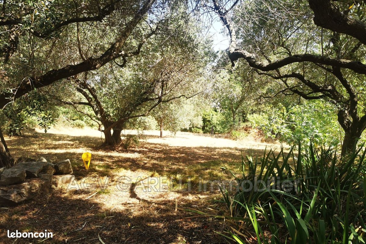 Maison 4 pièces 92 m² · à Toulon · 92 m² · 690 000 €