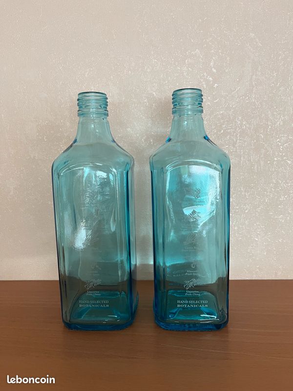Lot 2 Bouteilles vides Gin Bombay Sapphire, 70cl - Mariage, Banquet, Bar, Soirée privée, Décoration, Vitrine; Carafe & Pichet Restaurant; Photophore (image 4)