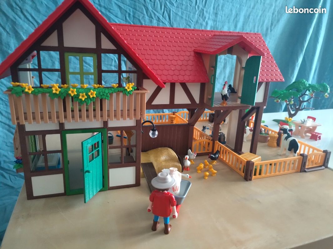Kit playmobil la grande ferme 6120 et enfant avec lapins et clapier 6140 la grande (image 1)