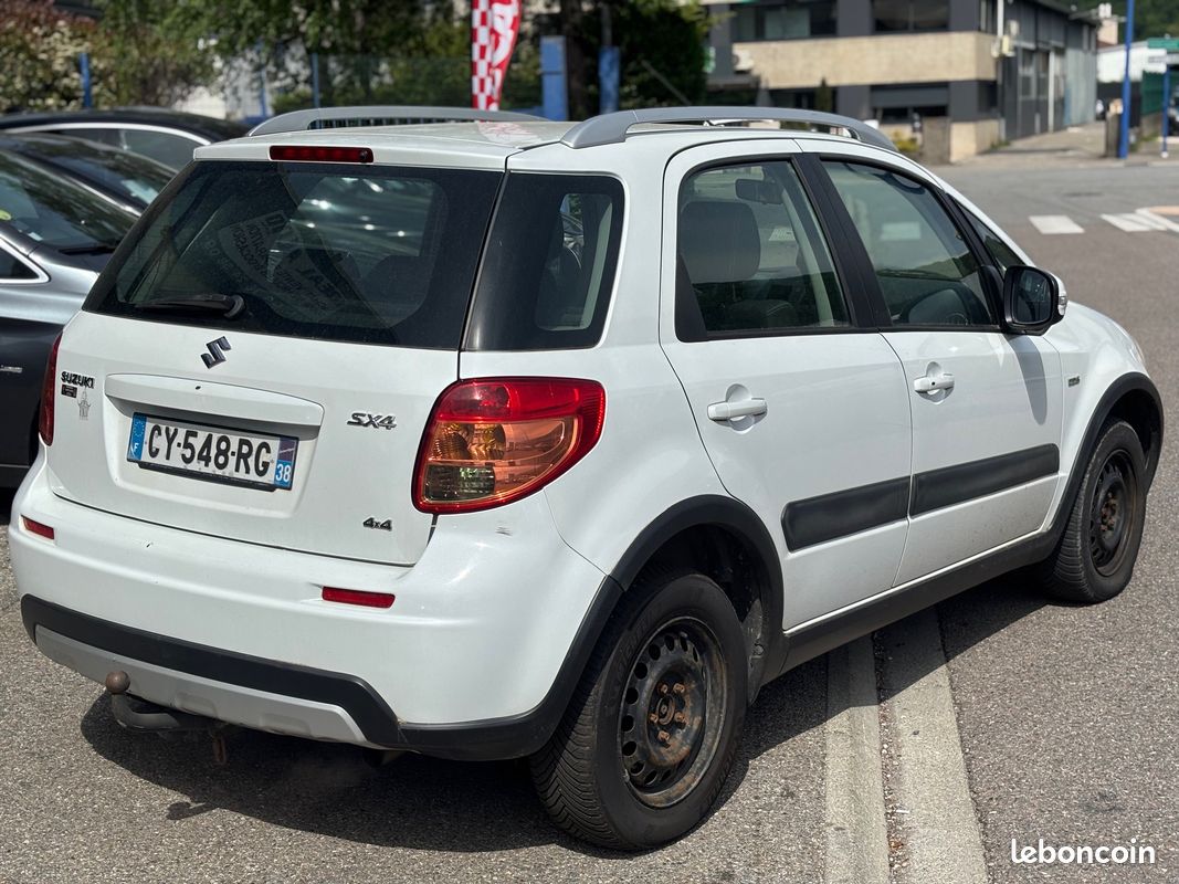 Suzuki SX4 2.0 DDis 135ch GLX 4x4 - EN L'ETAT (image 2)