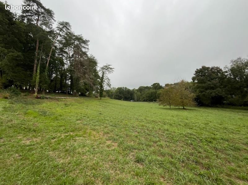 Terrain 6088 m² · à Saint-Germain-du-Salembre · 46 400 €