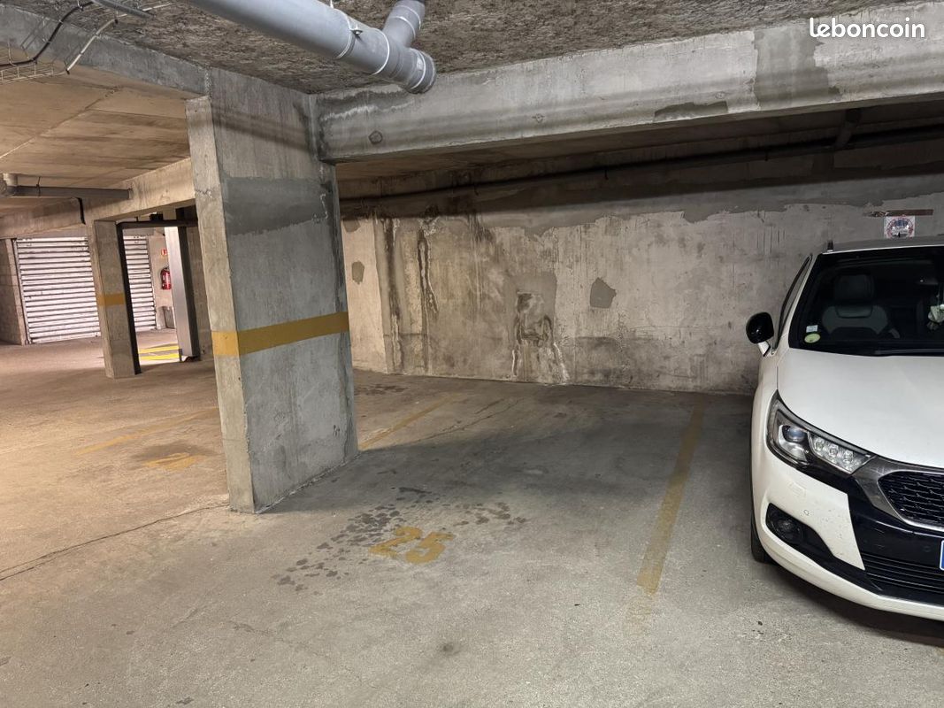 Parking 14 m² · à Rouen · 14 m² · 30 000 €