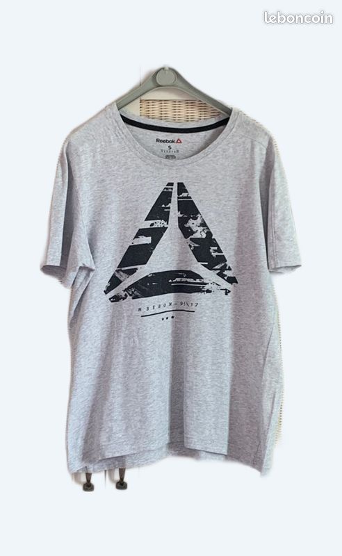 Teeshirt homme de chez Reebok . Taille S (image 1)