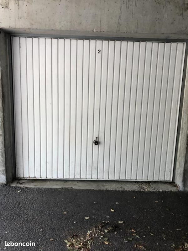Parking 12 m² · à Valence · 12 m² · 82 €/mois
