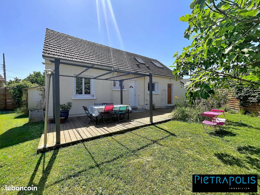 Maison 5 pièces 133 m² · à Vaulx-en-Velin · 133 m² · 365 000 €