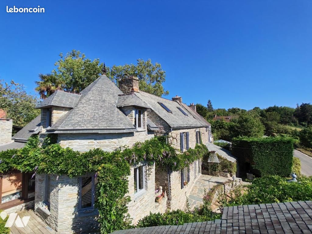 Maison 9 pièces 258 m² · à Cherbourg-en-Cotentin · 258 m² · 585 400 €