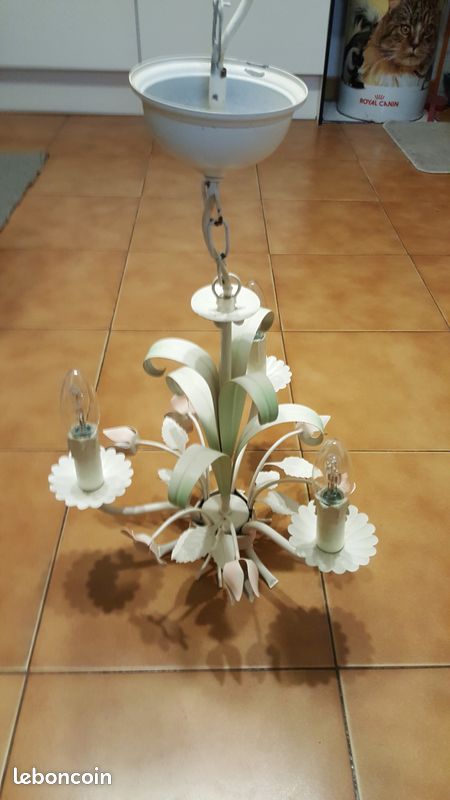 Lustre fleurs 3 branches (image 3)