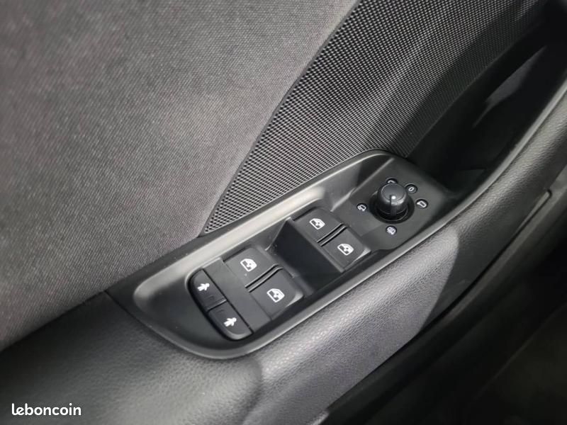 Audi A3 Sportback 30 TDI 116ch Business line S tronic 7 Euro6d-T (image 19)