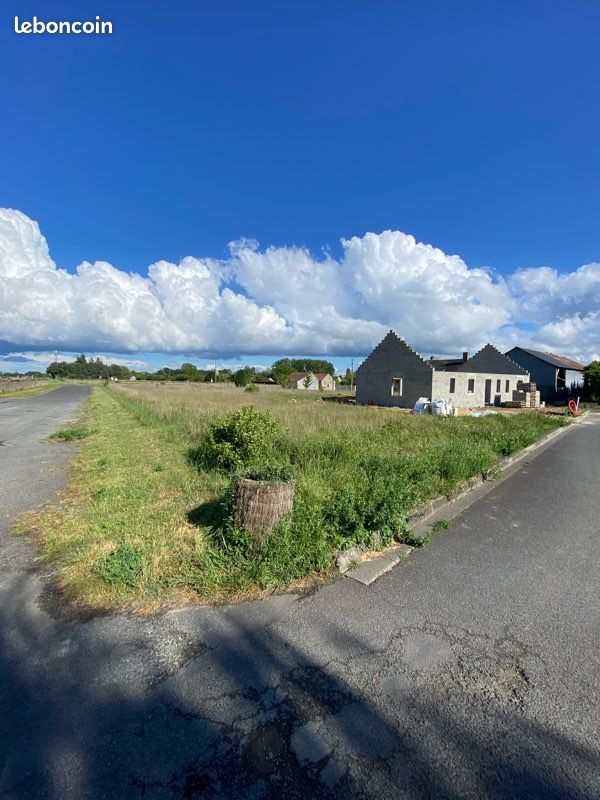 Terrain à bâtir Savigne sur Lathan · à Savigné-sur-Lathan · 25 000 €
