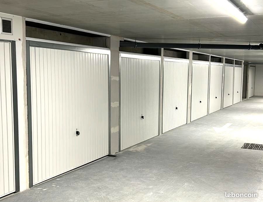 Parking 26 m² · à Fréjus · 26 m² · 37 000 €