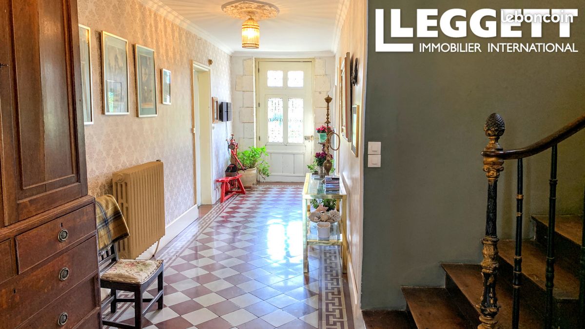 Maison 9 pièces 269 m² - Saint-Romain 16210 (image principale 7)