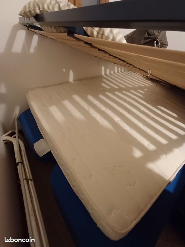 Vends matelas 130*190 (image 1)