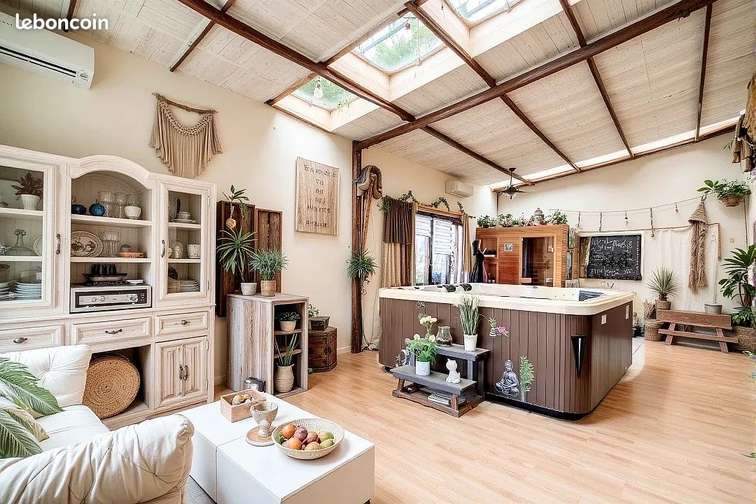 Maison 7 pièces 268 m² · à Égreville · 268 m² · 287 000 €