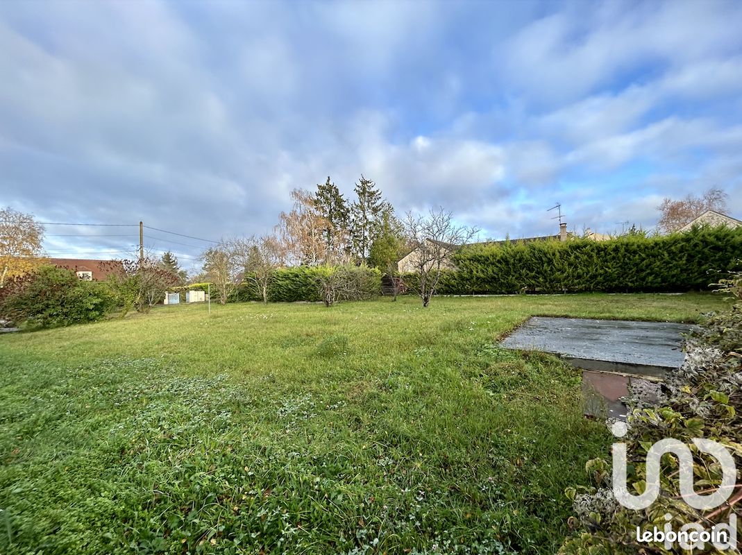 Terrain 738 m² · à Achères-la-Forêt · 738 m² · 136 000 €