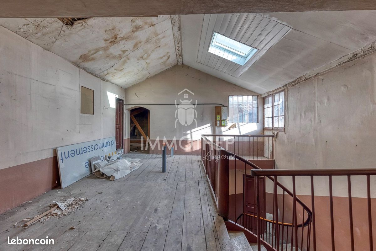 Appartement 5 pièces 108 m² · à Voiron · 108 m² · 125 000 €