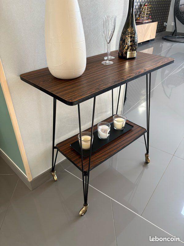 Desserte / Table d'appoint sur roulettes - Style vintage (image 1)