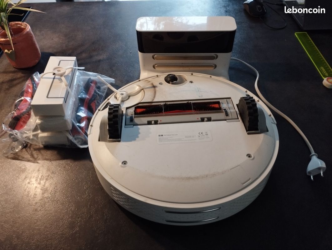 aspirateur robot model SDJQR02RR mi cacuum