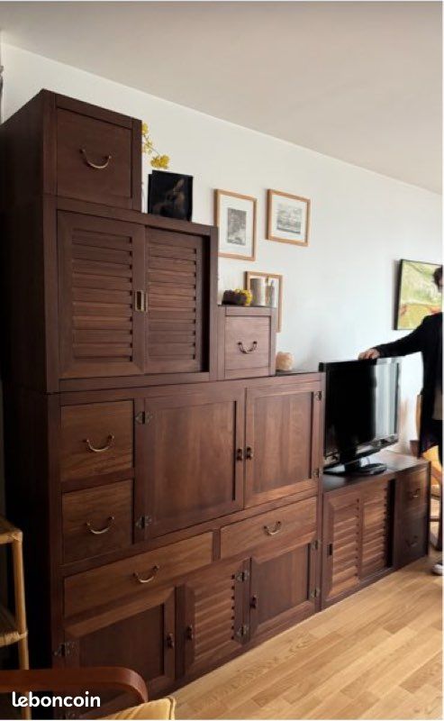 Grand meuble de rangement en bois massif – Style traditionnel / modulable (image 1)