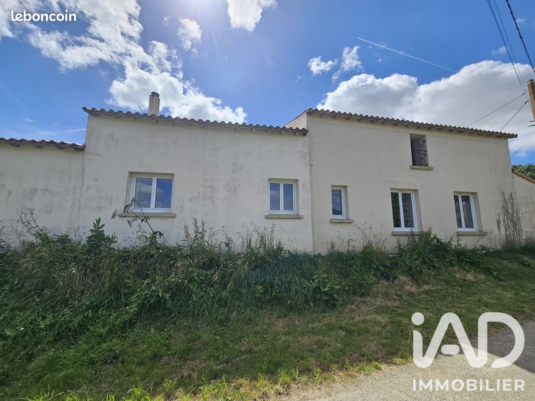Maison 7 pièces 141 m² · à Les Lucs-sur-Boulogne · 141 m² · 172 000 €