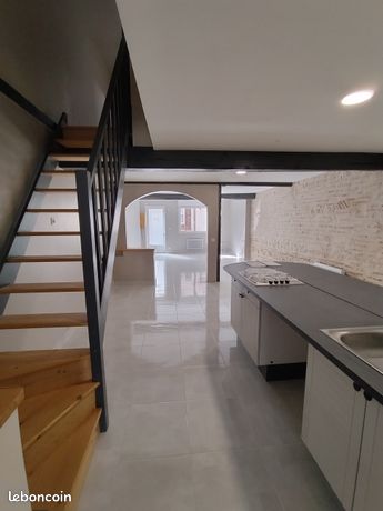 Maison de ville entièrement rénovée