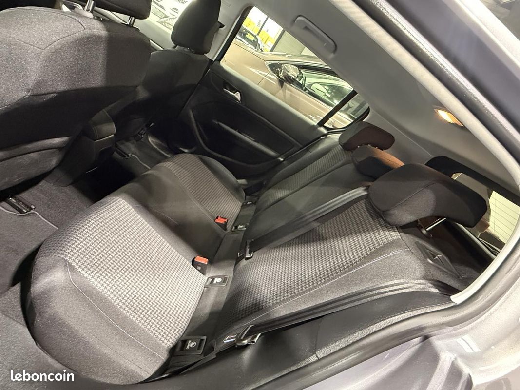 Peugeot 308 1.2 puretech 110 style start-stop (image 11)